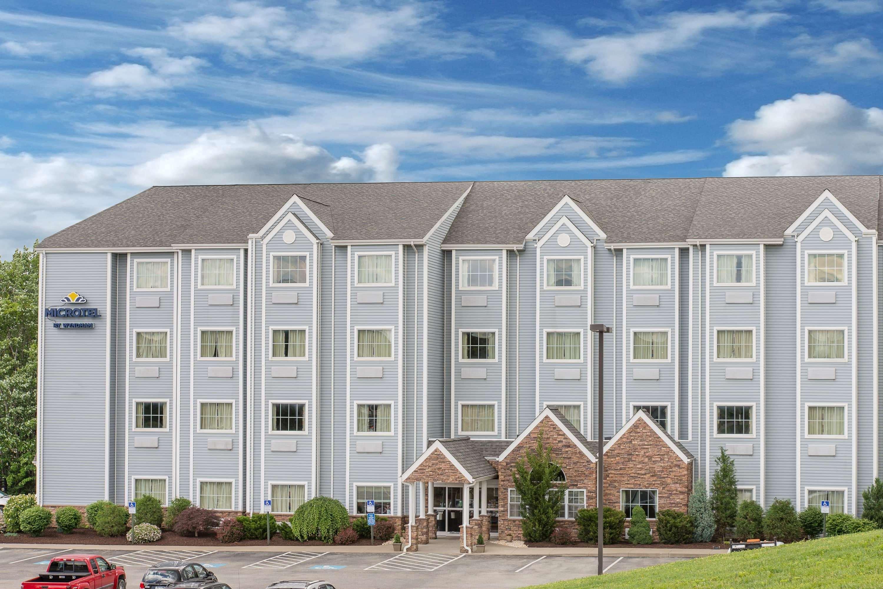 Microtel Inn & Suites By Wyndham Waynesburg Экстерьер фото