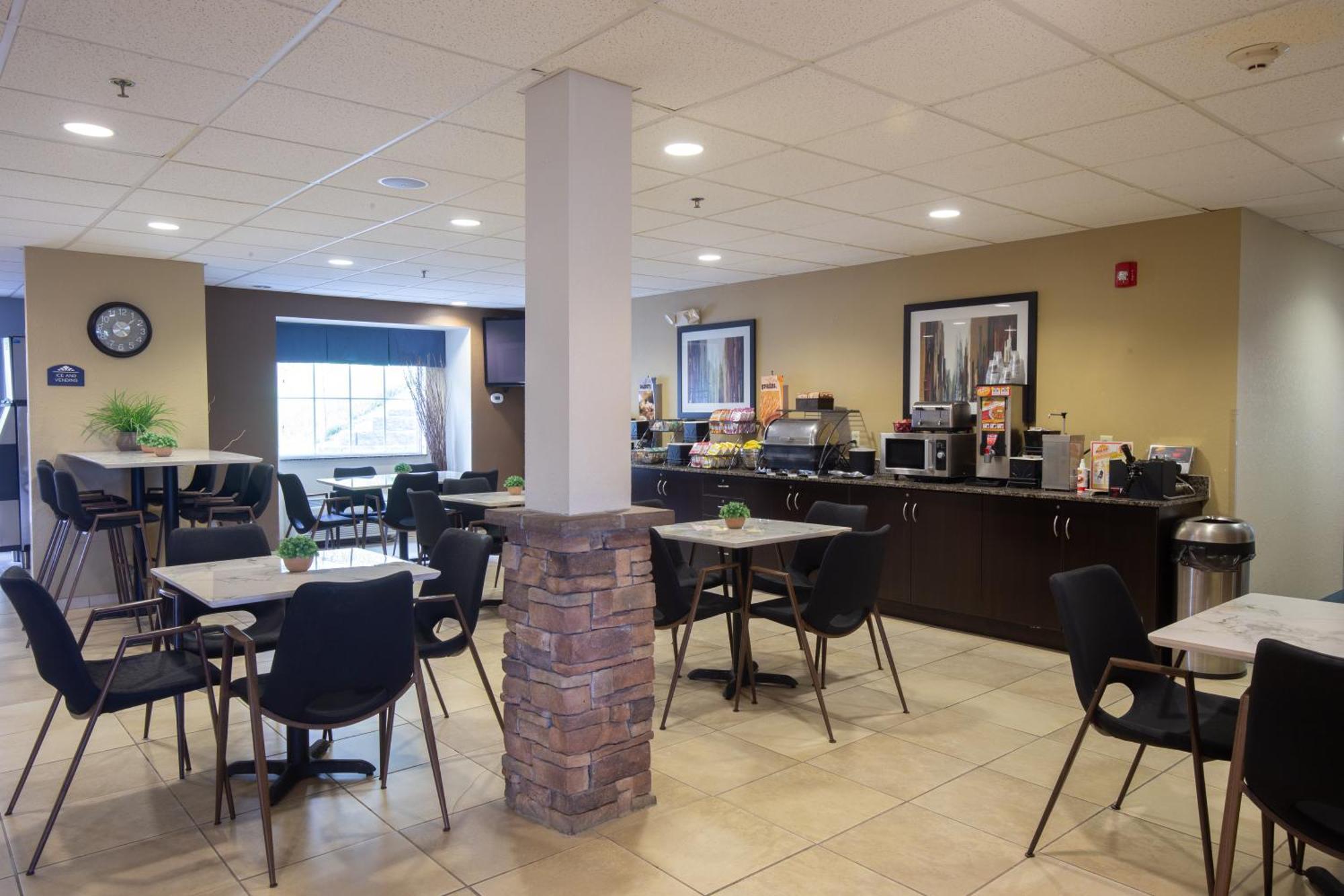 Microtel Inn & Suites By Wyndham Waynesburg Экстерьер фото