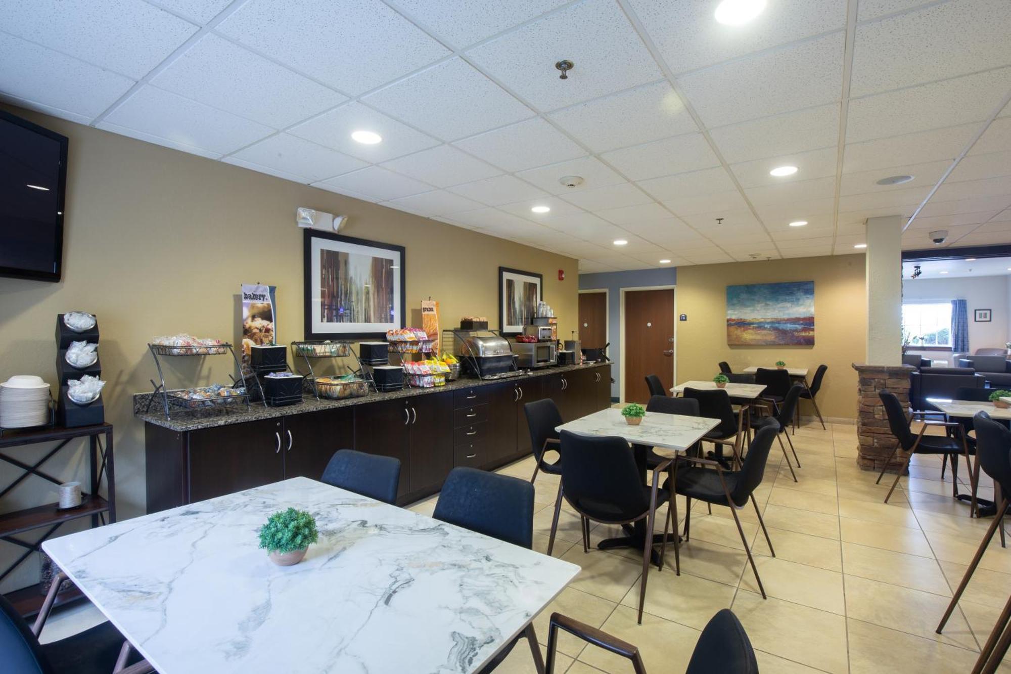 Microtel Inn & Suites By Wyndham Waynesburg Экстерьер фото