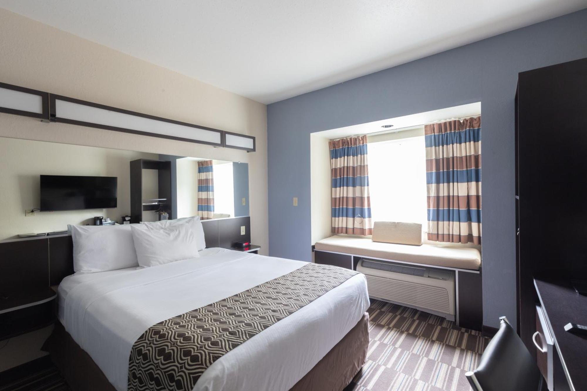 Microtel Inn & Suites By Wyndham Waynesburg Экстерьер фото
